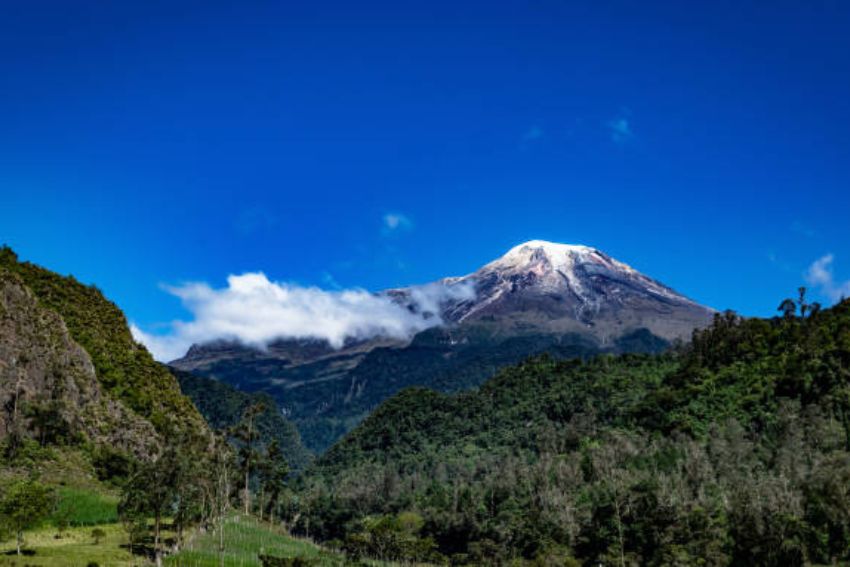 view-nevado-santa-isabel-colombia